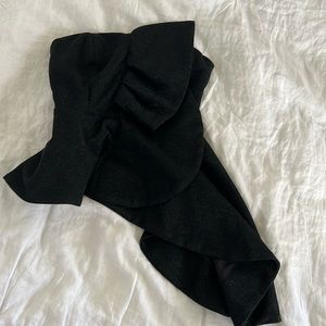 Do + Be strapless ruffle top with asymmetrical hemline. Size M. Black metallic